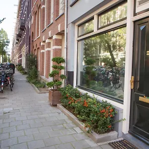 https://het-kabinet.amsterdamhotelsnl.com