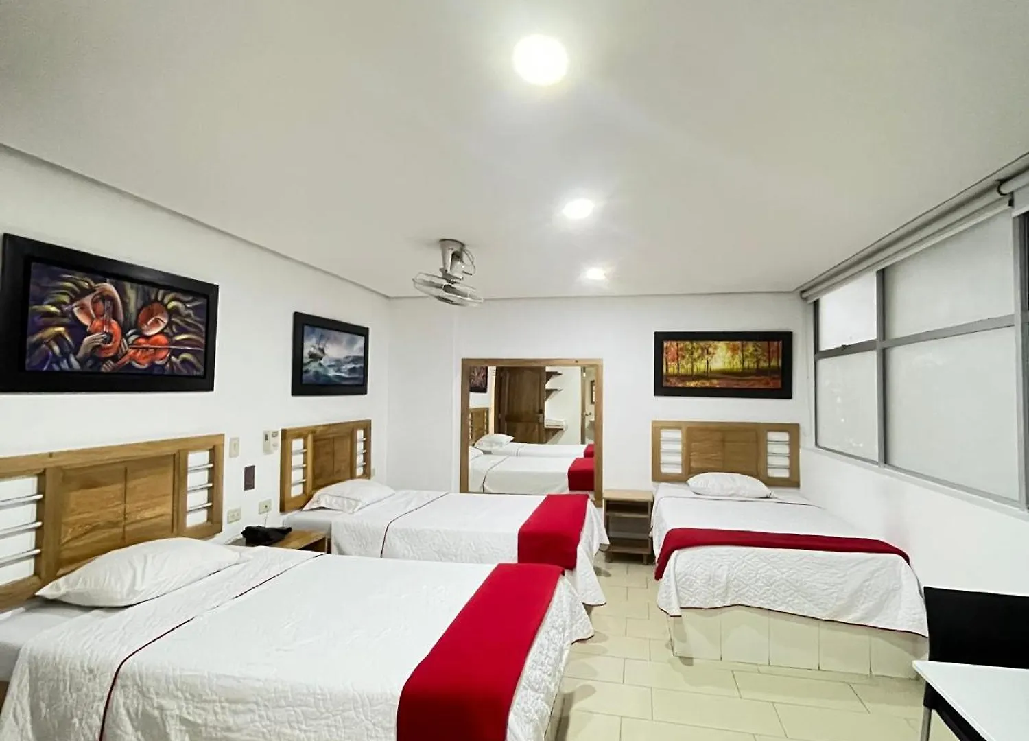 Hotel Portal Central Itagüí 0*,  Colombia